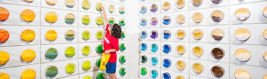 LEGO Factory Pick-A-Brick Wall